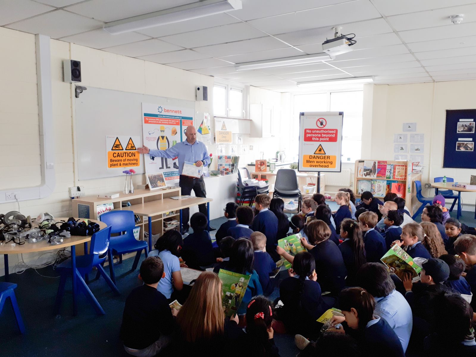 Bennett visit St Mary's Primary School in Dublin
